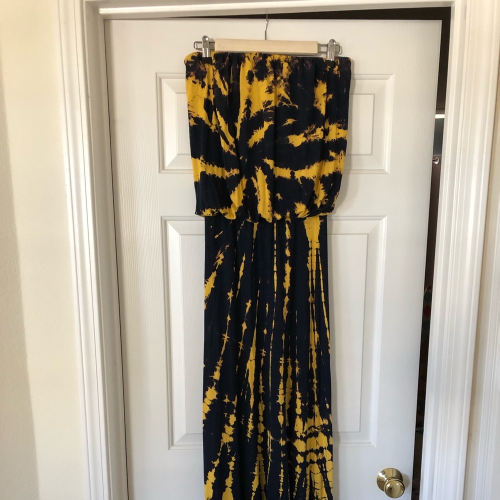 Go couture strapless maxi dress